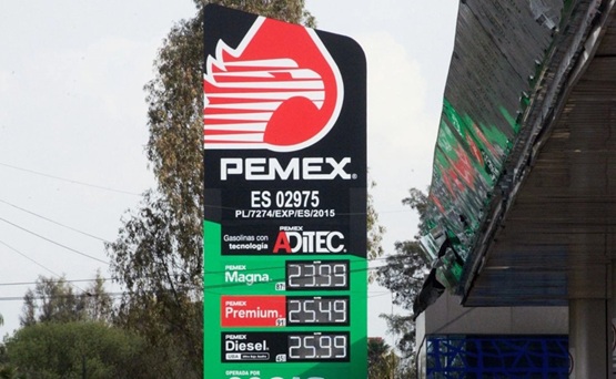 Los gasolineros aceptan el tope de 28 pesos por litro de diésel