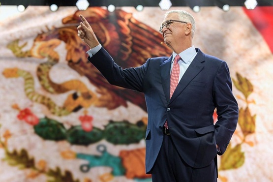 TEPJF perfila invalidar amparo de Salinas Pliego contra espot de Morena