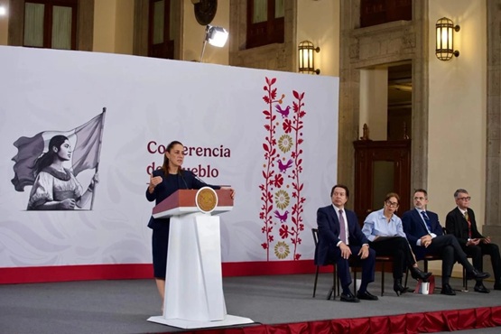 FGR y Pemex investigan si hubo negligencia por derrame de hidrocarburo en el Golfo: Sheinbaum