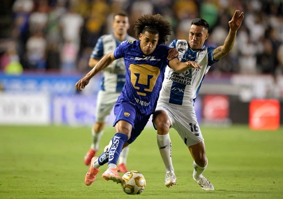 Pachuca aprovecha su localía y toma ventaja sobre Pumas